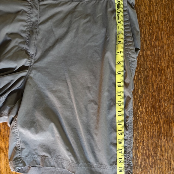 Llbean Comfort Trail shorts - Picture 7 of 7